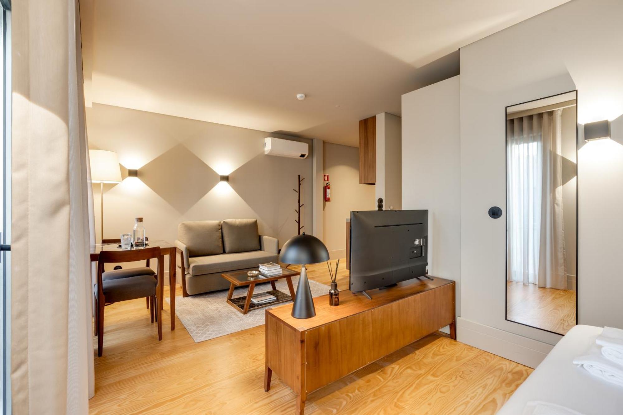 Avus M Suites And Apartments By Da'Home Porto Luaran gambar