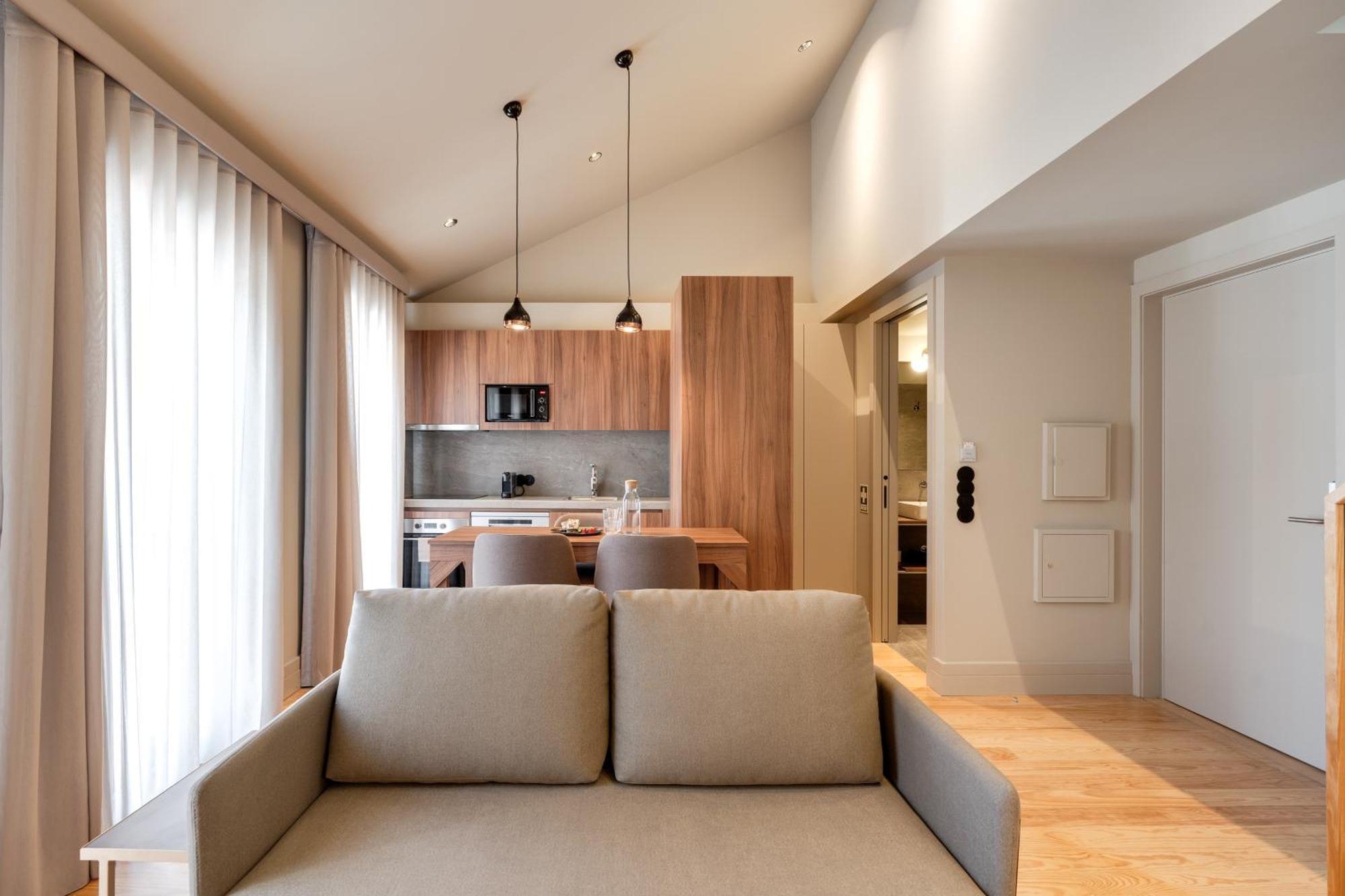 Avus M Suites And Apartments By Da'Home Porto Luaran gambar