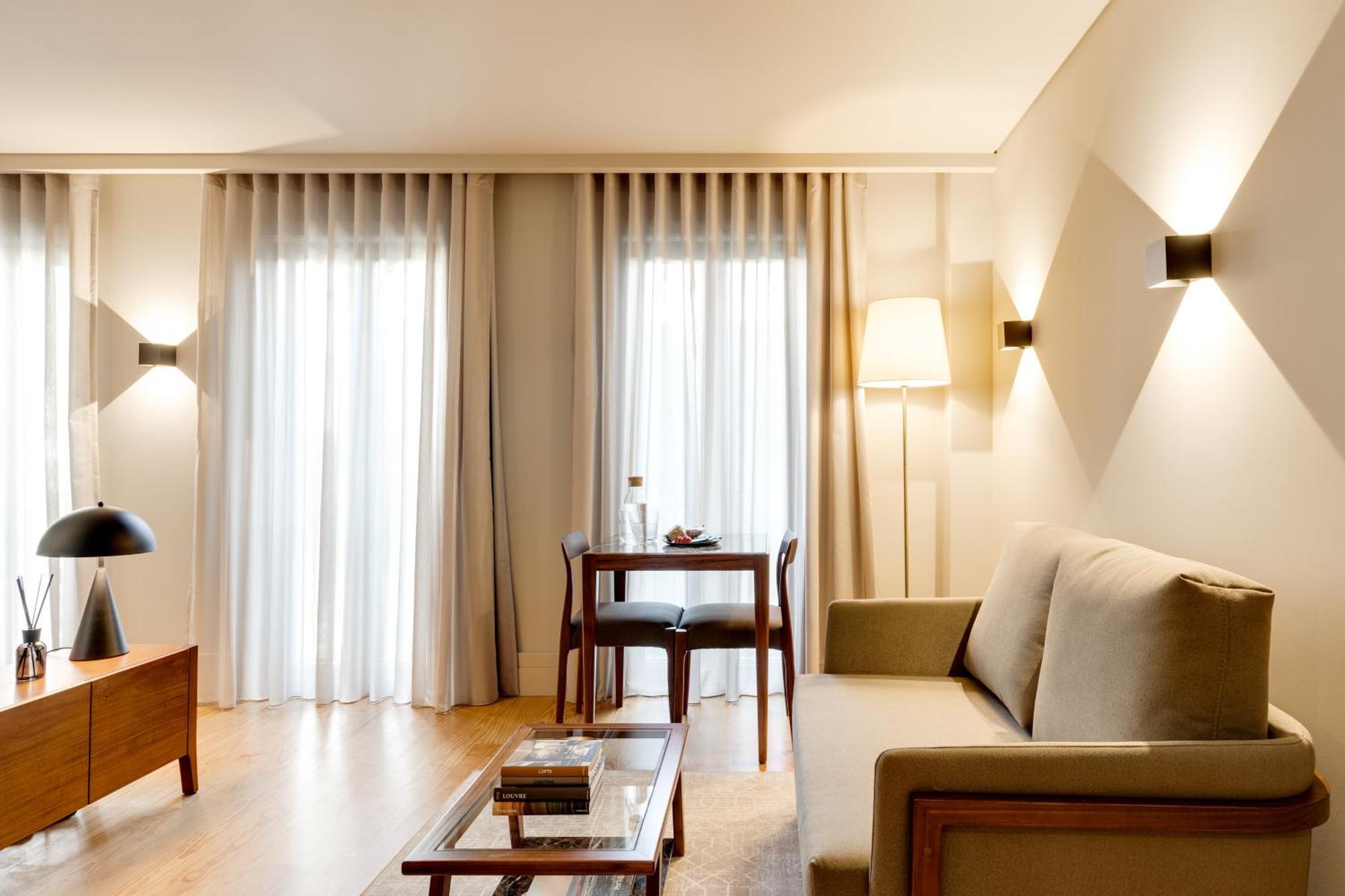 Avus M Suites And Apartments By Da'Home Porto Luaran gambar