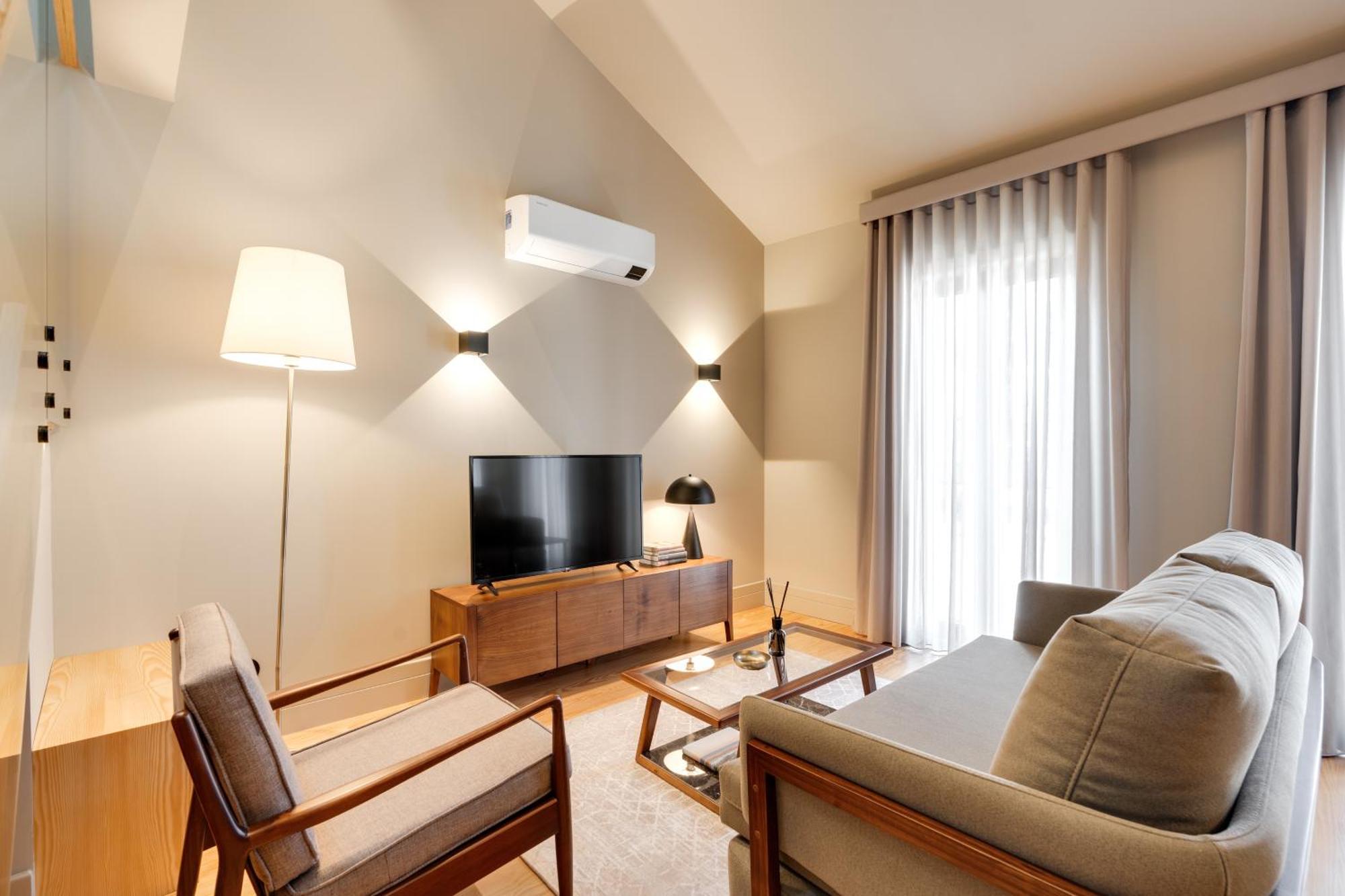 Avus M Suites And Apartments By Da'Home Porto Luaran gambar